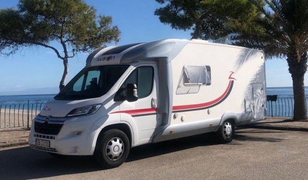 Delintegreret Familie autocamper